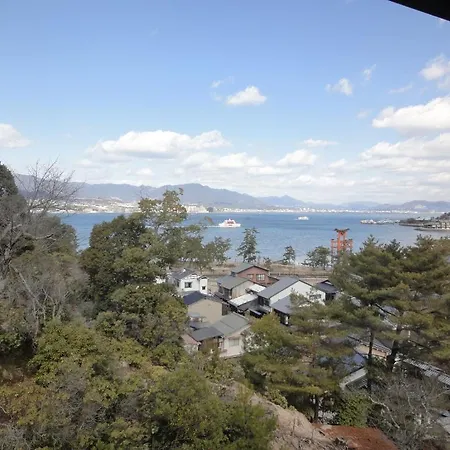 Jukeiso Hotel Hatsukaichi Exterior photo